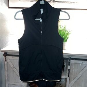 Lululemon Kicking Asphalt Vest